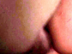 Enthousiasteling, Grote kont, Grote mammen, Blond, Sperma shot, Moeder die ik wil neuken, Kantoor, Tieten likken