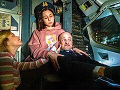 18 jahre, Grosser arsch, Grosser schwanz, Blasen, Hundestellung, Frau frau mann, Natürlichen titten, Jungendliche (18+)