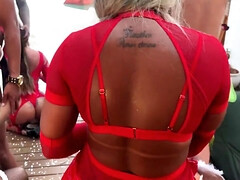 Gros cul, Blonde, Brunette brune, Partouze, Hd, Interracial, Fille latino, De plein air