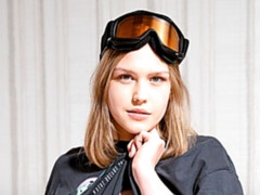 Amateur, Culo grande, Penetracion con dedos, Masturbación, Afeitado, Flaco, Estriptis, Tetas