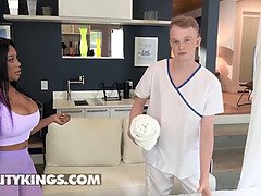 Culo grande, Mamada, Ébano, Pies, Sexo duro, Natural, Tetas naturales, Realidad