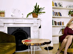 Grote mammen, Pijpbeurt, Oudere vrouw, Hardcore, Ondergoed, Rijpe lesbienne, Russisch, Tieten likken