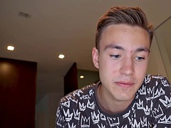 Brunette brune, Hard, Lingerie, Mature, Mère que j'aimerais baiser, Rasée, Echangistes, Professeur