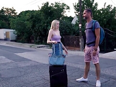 18 jaar, Europees, Hd, Doordringend, Gezichtspunt, Openbaar, Zuigen, Tiener