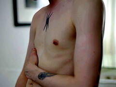 Spermaladung, Schwul, Handjob, Masturbation, Nippel, Piercing, Pornostars, Solo