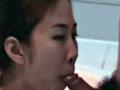 Asiatique, Adolescente