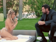 ベッドルーム, ブロンド, フェラチオ, 巨乳な, バック, 顔射, マッサージ, 自然山雀