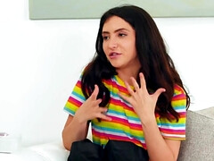 18 ans, Blonde, Brunette brune, Tir de sperme, Gorge profonde, Lesbienne, Petite femme, Chatte