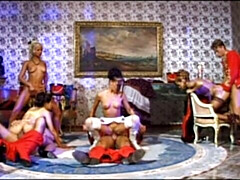 18 jahre, Grosser arsch, Grosser schwanz, Grosse titten, Blasen, Spermaladung, Hundestellung, Gruppensex