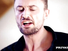 Gros seins, Blonde, Sucer une bite, Européenne, Hard, Talons, Masturbation, Épouse