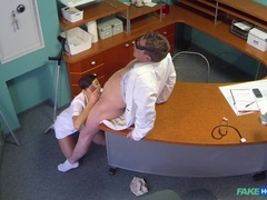 Amateur, Sucer une bite, Médecin, En levrette, Doigter, Pov, Chatte, Uniforme