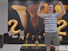 Красотки, Большой член, Минет, Брюнетки, Секс без цензуры, Поцелуи, Порнозвезда, Сиськи