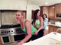 Nicole Aniston, Keisha Grey And Jessy Jones - House 2: Unseen Moments