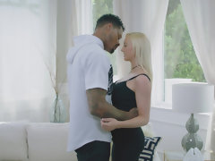 Tetas grandes, Corrida, Estilo perrito, Juegos, Interracial, Lamidas, Coño, Montar