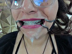 Enthousiasteling, Lieveling, Blond, Fetisj, Kokhalzen, Hardcore, Masseren, Speelgoed