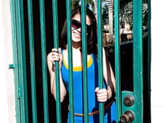 Grosser arsch, Blasen, Braunhaarige, Hundestellung, Handjob, Rasiert, Entkleiden, Jungendliche (18+)