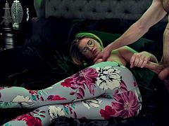 Grosse bite, Blonde, Sucer une bite, Éjaculation interne, Fétiche, Hard, Nénés