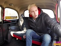 Mamada, Morena, Checa, Corridas faciales, Jeans, Lamidas, Coño, Tetas