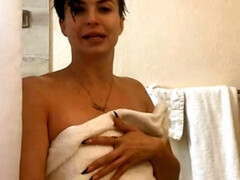 Culo, Morena, Casero, Masturbación, Maduro, Ducha, Solo, Voyeur