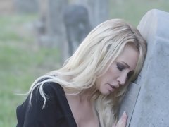 Grosse titten, Blondine, Fingern, Masturbation, Milf, Im freien, Muschi, Solo