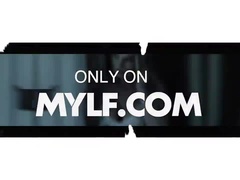 Blond, Sperma shot, Diep in de keel, Hondjeshouding, Hardcore, Likken, Kut duiken, Tiener