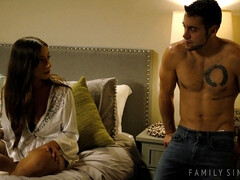 Culo, Dormitorio, Tetas grandes, Morena, Corridas faciales, Familia, Lamidas, Coño