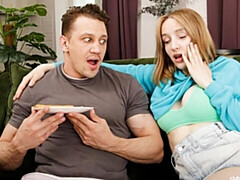 18 años, Anal, Culo grande, Verga grande, Mamada, Estilo perrito, Adolescente, Tetas