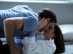 Американки, Тетя, Красотки, Парочка, Доктор, Поцелуи, Милф, Натуральные сиськи