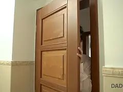 18 летние, Минет, Папочка, Пальцем, Лизание, Зрелые, Молоденькие, Сиськи