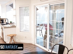 Gros seins, Éjaculation interne, Fille, Gorge profonde, En levrette, Domination, Hd, Tabou