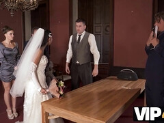 Невеста, Брюнетки, Измена, Хд, На публике, Сыновья, Чулки, Свадьба