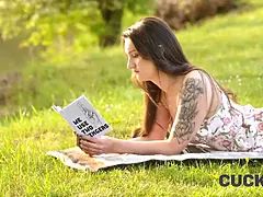 Grosse titten, Betrug, Gehörnter ehemann, Hd, Ehemann, Natürlichen titten, Strümpfe, Ehefrau