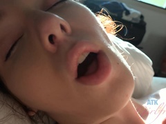 Leie, Blasen, Freundin, Brille, Handjob, Piercing, Pov, Titten