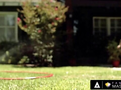 Corridas, Corridas faciales, Penetracion con dedos, Masaje, Aceite, Coño, Adolescente, Tetas