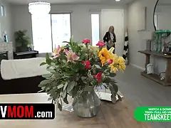 Blond, Pijpbeurt, Oudere vrouw, Vingeren, Hd, Masturbatie, Gezichtspunt, Kut duiken