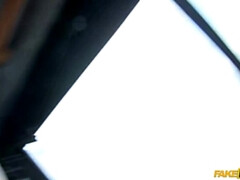 Grosse titten, Blasen, Auto, Spermaladung, Aufs gesicht abspritzen, Handjob, Lecken, Schlucken