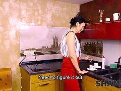 Sucer une bite, Brunette brune, Femme couguar, Hd, Cuisine, Mature, Russe, Rasée