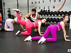 18, デカ尻, デカパイ, フェラチオ, バック, グループ, ハメ撮り, ガリガリ