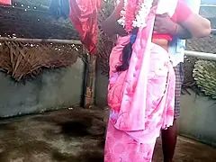 Indian Saree aunty very hot fuck in young boy