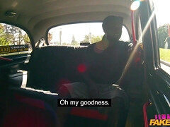 Tussi, Blasen, Braunhaarige, Hundestellung, Hardcore, Interrassisch, Tätowierung, Titten