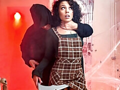 Grosser arsch, Grosser schwanz, Grosse titten, Blasen, Braunhaarige, Hundestellung, Milf, Kurzes haar