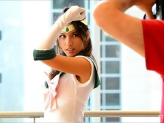 In den arsch, Tanzen, Orgasmus, Öffentlich, Solo, Weibliche ejakulation, Spielzeuge, Unter dem rock