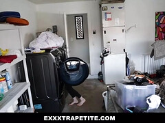 Любители, Брюнетки, Презерватив, Собачьи, Джинсы, Карлики, Натуральные сиськи, Молоденькие