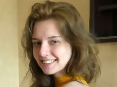 Blonde, Béant, Branlette thaïlandaise, Culottes ou slips, Rasée, Maigrichonne, Solo, Adolescente