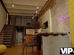 18 jahre, Freundin, Hd, Lecken, Muschi, Russisch, Jungendliche (18+), Flotter dreier