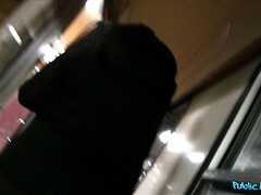 Cul, Sucer une bite, Brunette brune, Tchèque, De plein air, Piercing, Pov, Public