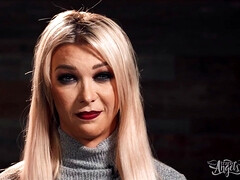 Ванна, Большие сиськи, Минет, Собачьи, Трансы, Короткая стрижка, Душ, Втроем