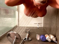 Grote mammen, Blond, Oudere vrouw, Frans, Hd, Masturbatie, Moeder die ik wil neuken, Douche