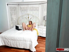 Chambre à dormir, Gros seins, Attrapée, Doigter, Mère que j'aimerais baiser, Chatte, Belle mère, Tabou