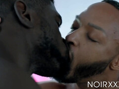 Grosser schwanz, Kehlenfick, Schwanz, Schwul, Handjob, Hardcore, Küssen, Flotter dreier